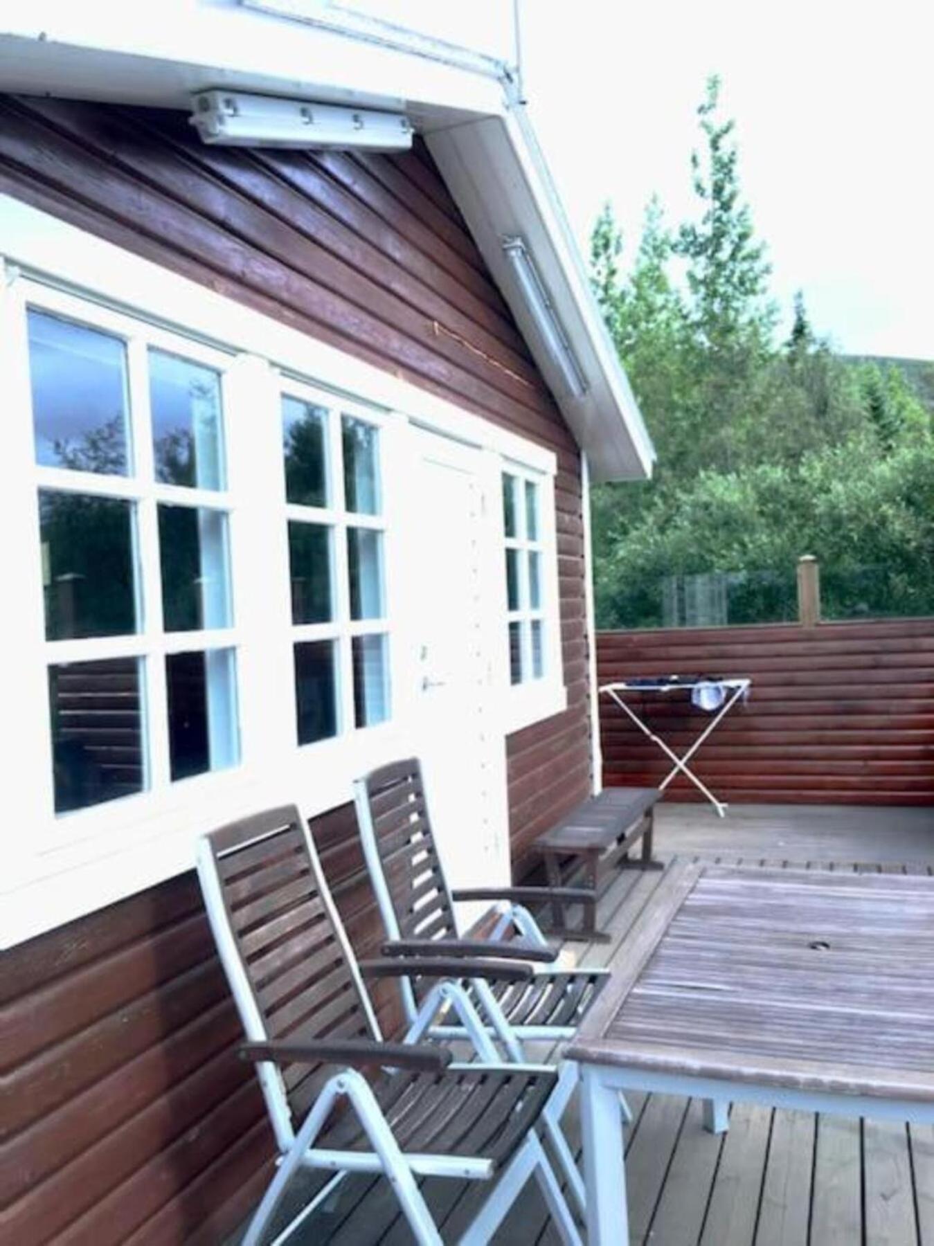 Cozy 2 Bedroom Cottage With Hot Tub Ακουρέιρι Εξωτερικό φωτογραφία